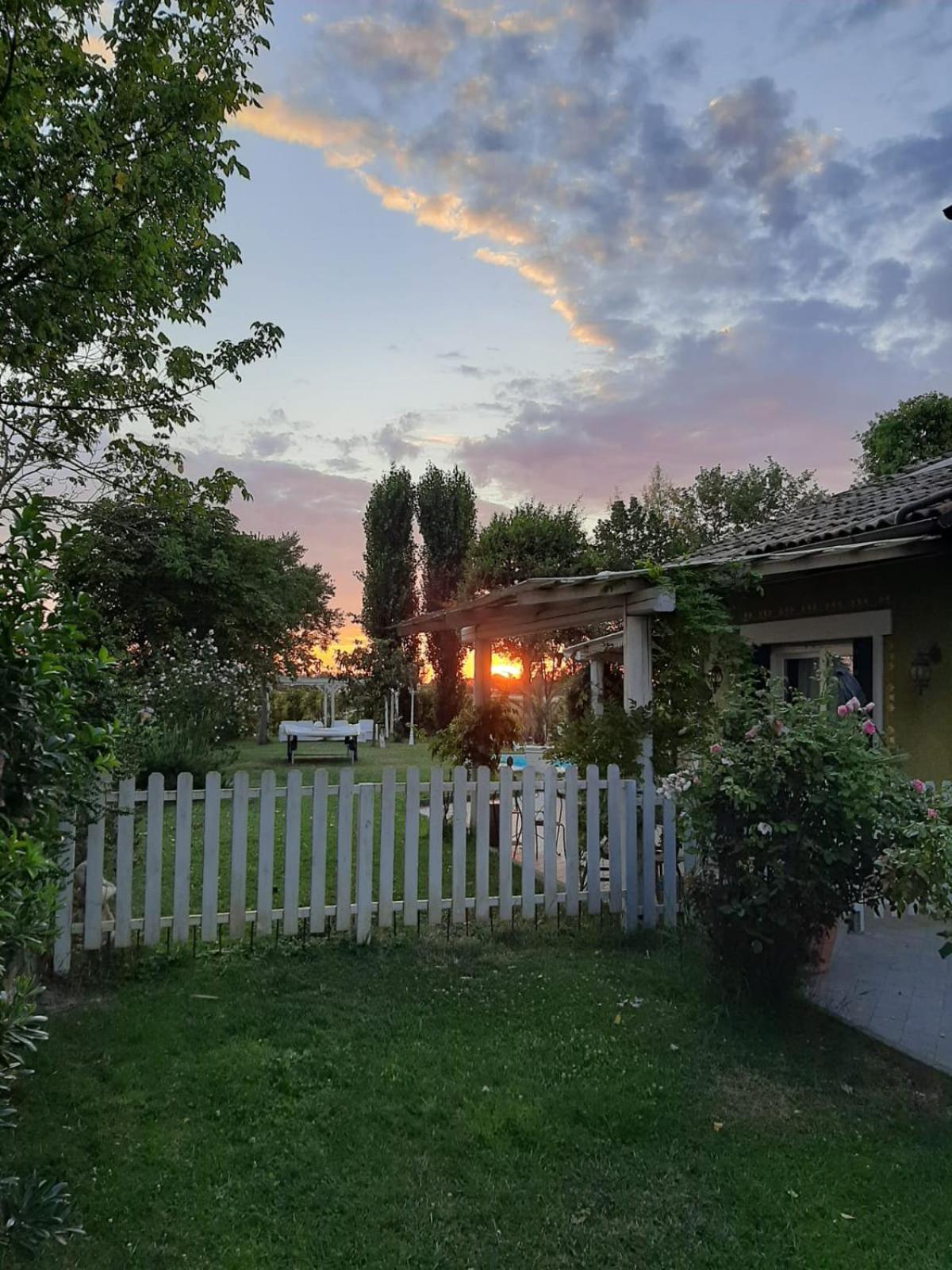 B&B Abracadabra Ghibullo Exteriör bild
